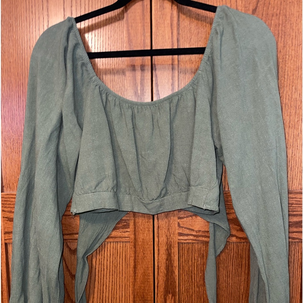 Tie back top